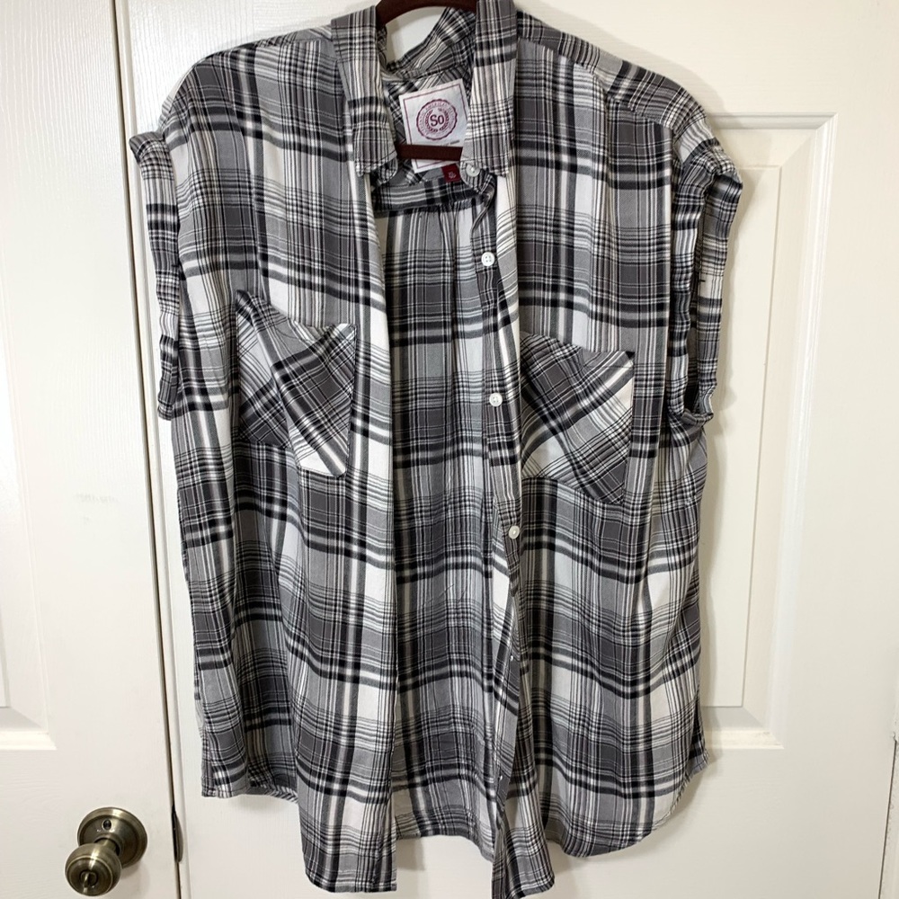 NEW XL SO FLANNEL SLEEVELESS SHIRT
